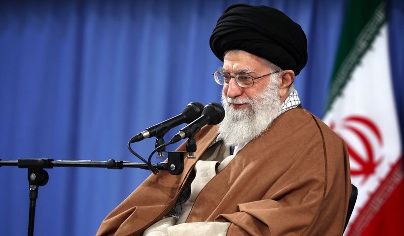 imam.khamenei.01 - مواظب شلّیک توپخانه‌ی دشمن باشید در  فضای مجازی